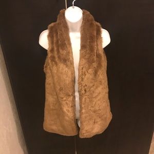 3/$30- luxurious faux fur vest sz small